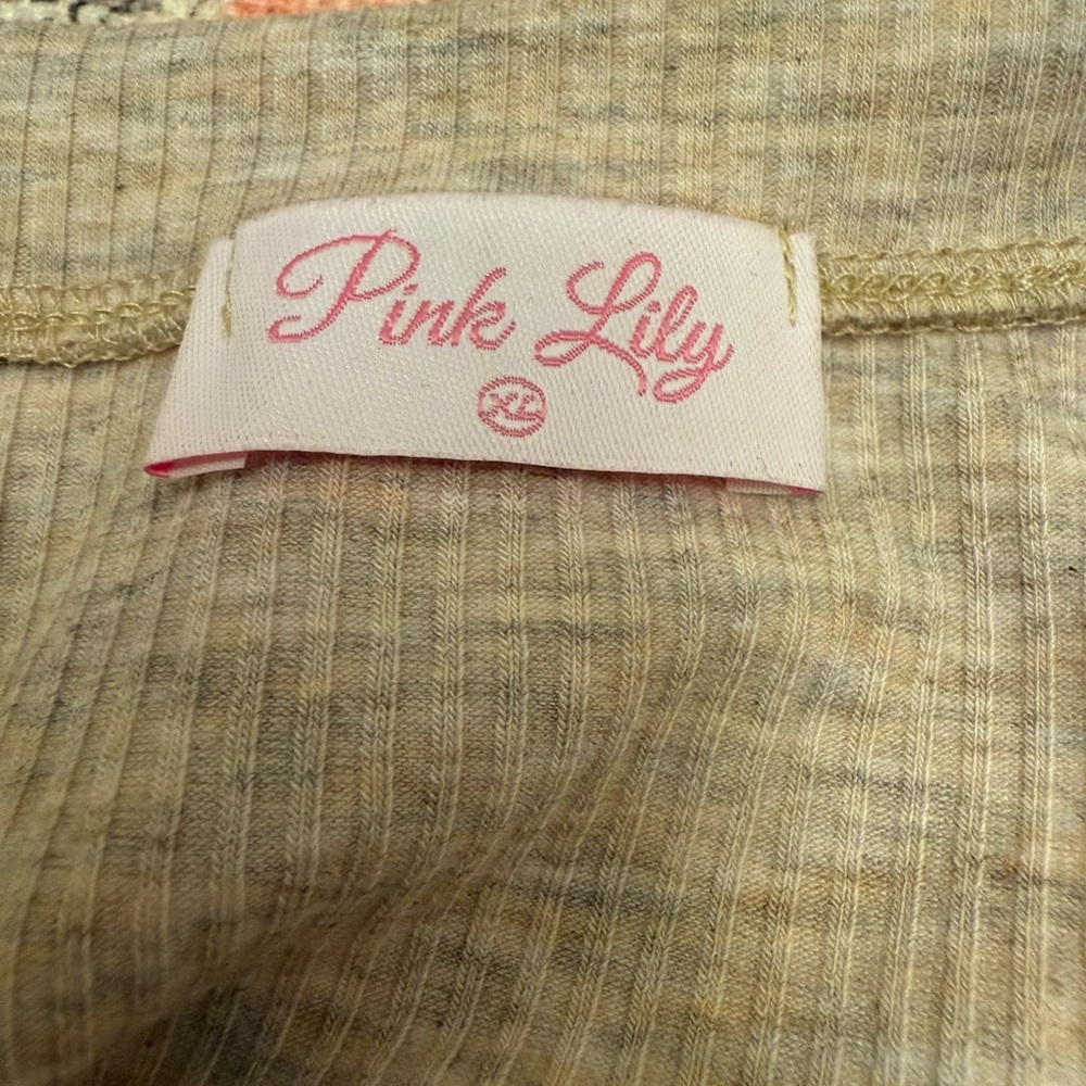 Pink Lily Heathered Gray Long Sleeve Bodysuit - Picture 4 of 4